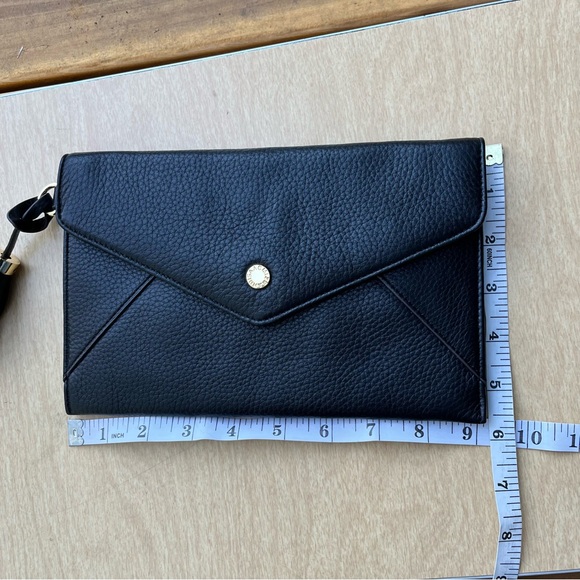 Isaac Mizrahi Black Pebbled Leather Envelope Clutch With Tassel NWOT - Picture 13 of 14